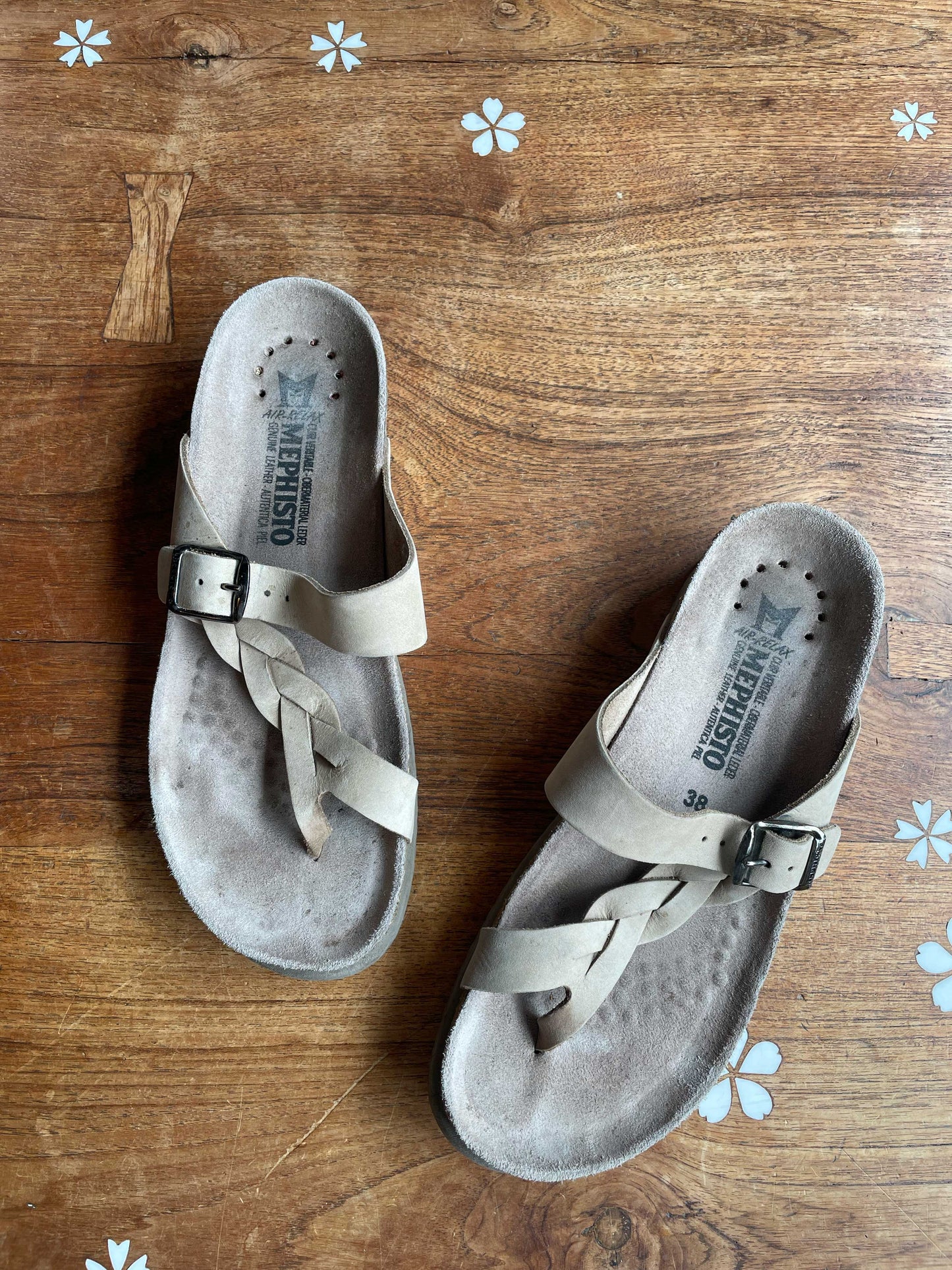 mephisto helen leather braided thong sandal