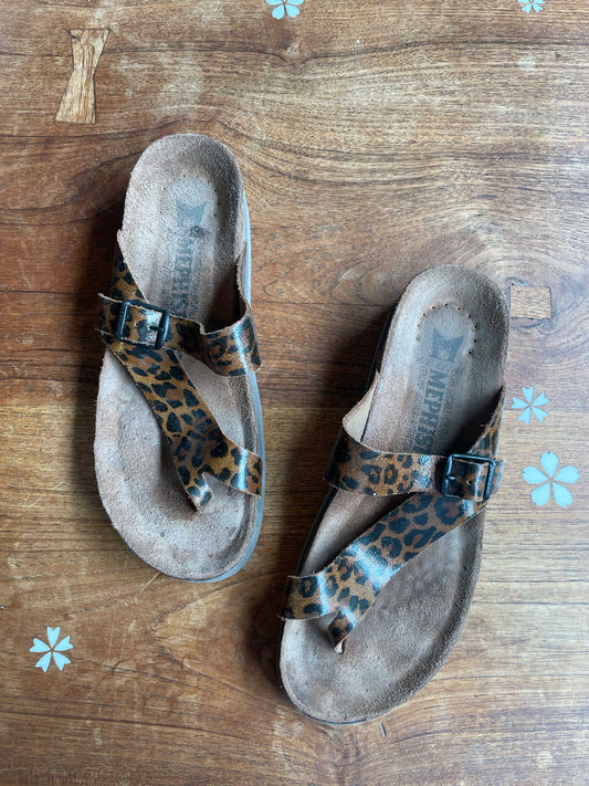 mephisto helen patent leather sandals