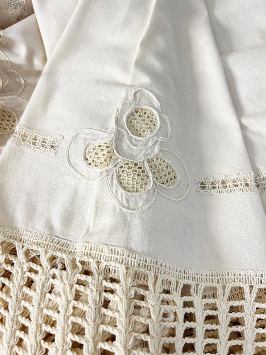 vintage embroidered eyelet linen tablecloth - good market thrift store