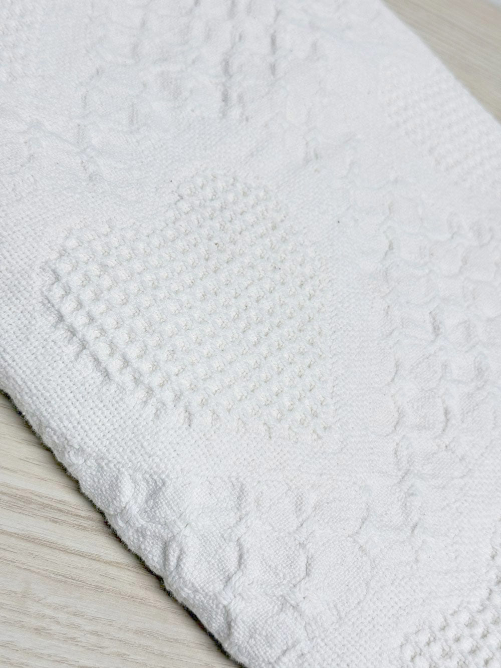 vintage 00s woven hearts throw blanket