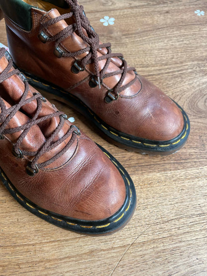 vintage 90s doc martens two-tone leather hikers