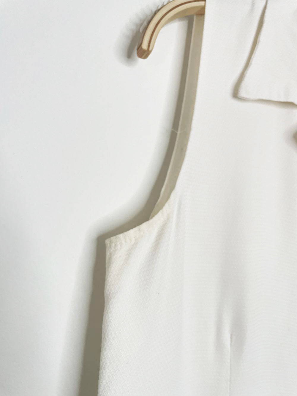 vintage 90s m studio shell button minimal fitted sleeveless shirt