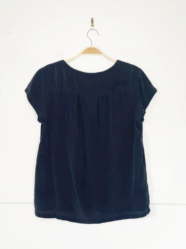 calypso st barth 100% silk cap sleeve shell button blouse