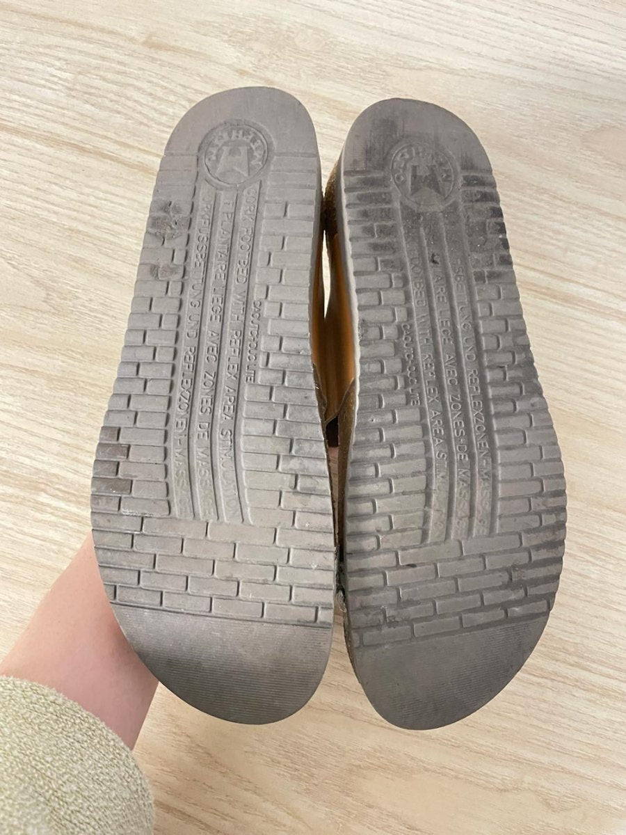 mephisto helen leather thong sandal - good market thrift store