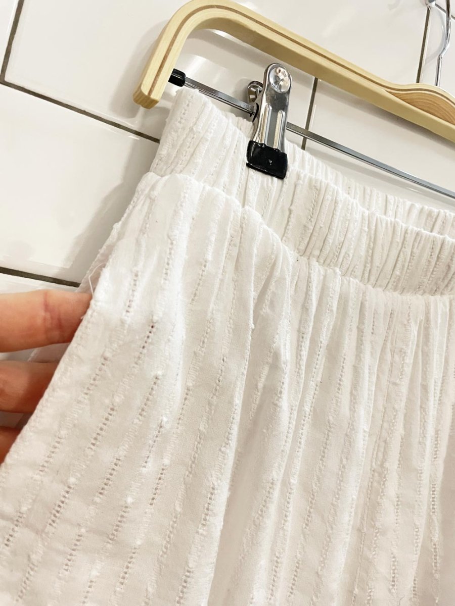 commense eyelet lounge short - good market thrift store