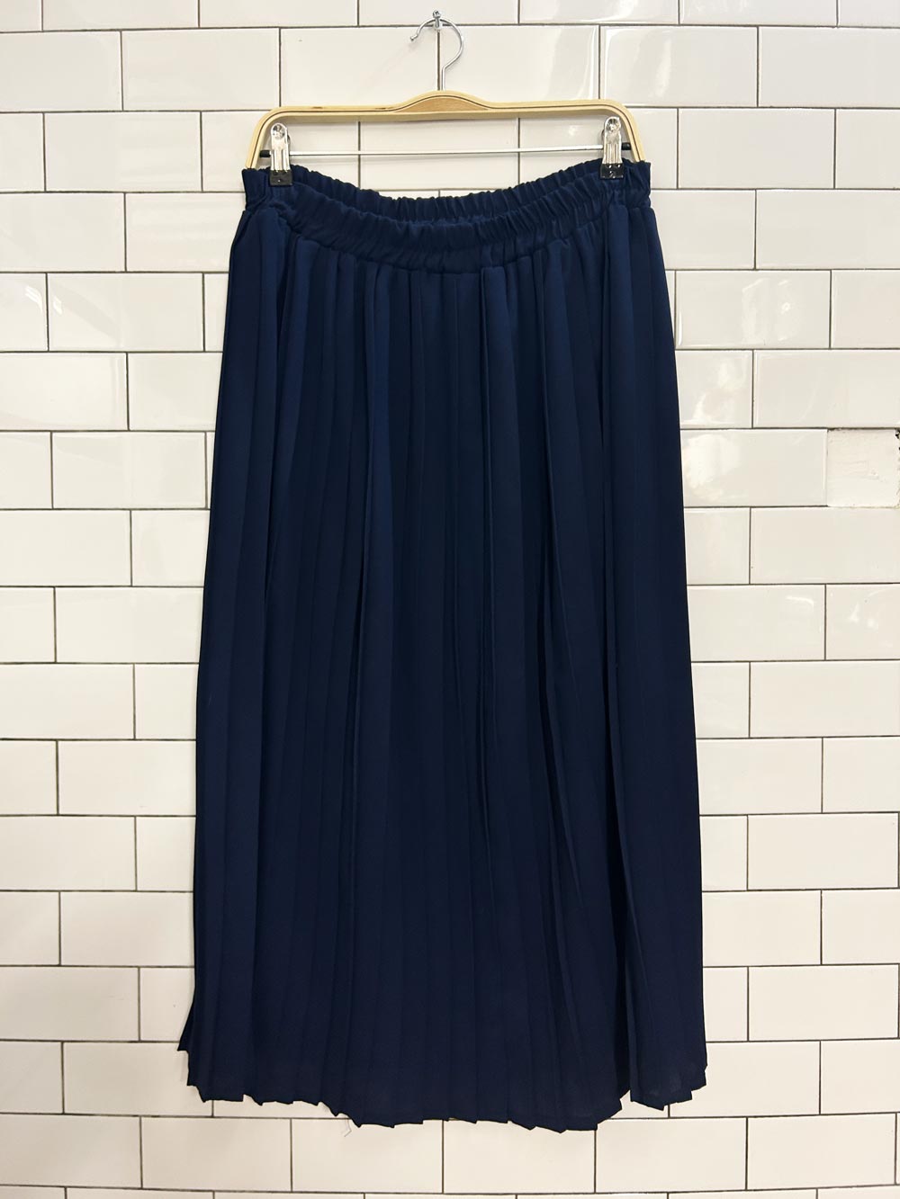 vintage pleated midi/maxi skirt - good market thrift store