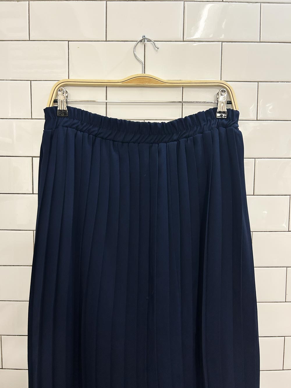 vintage pleated midi/maxi skirt - good market thrift store