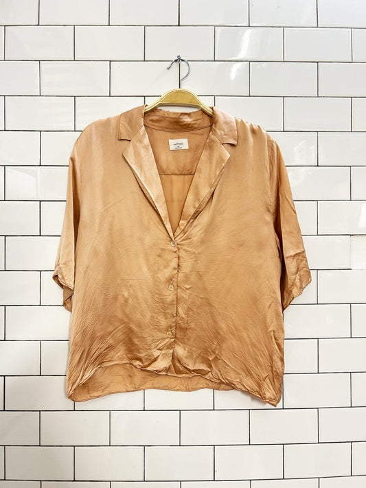 wilfred beso oversized boxy satin shirt - good market thrift store