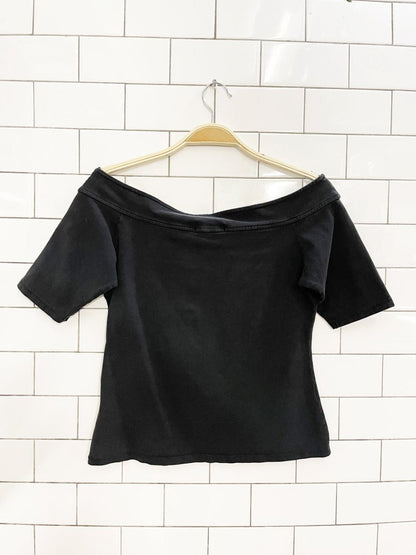 vintage 00s magazine off shoulder minimal tee - good market thrift store