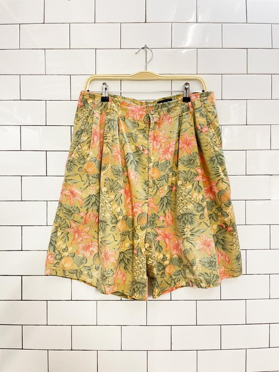 vintage 90s gap tropical pleated shorts - good market thrift store