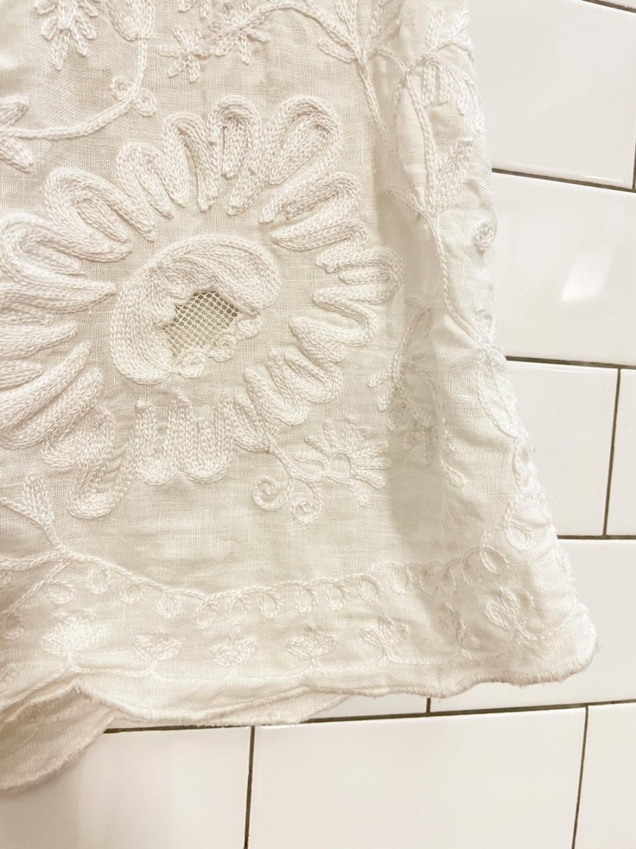 meadow rue 100% linen passiflora embroidered top - good market thrift store