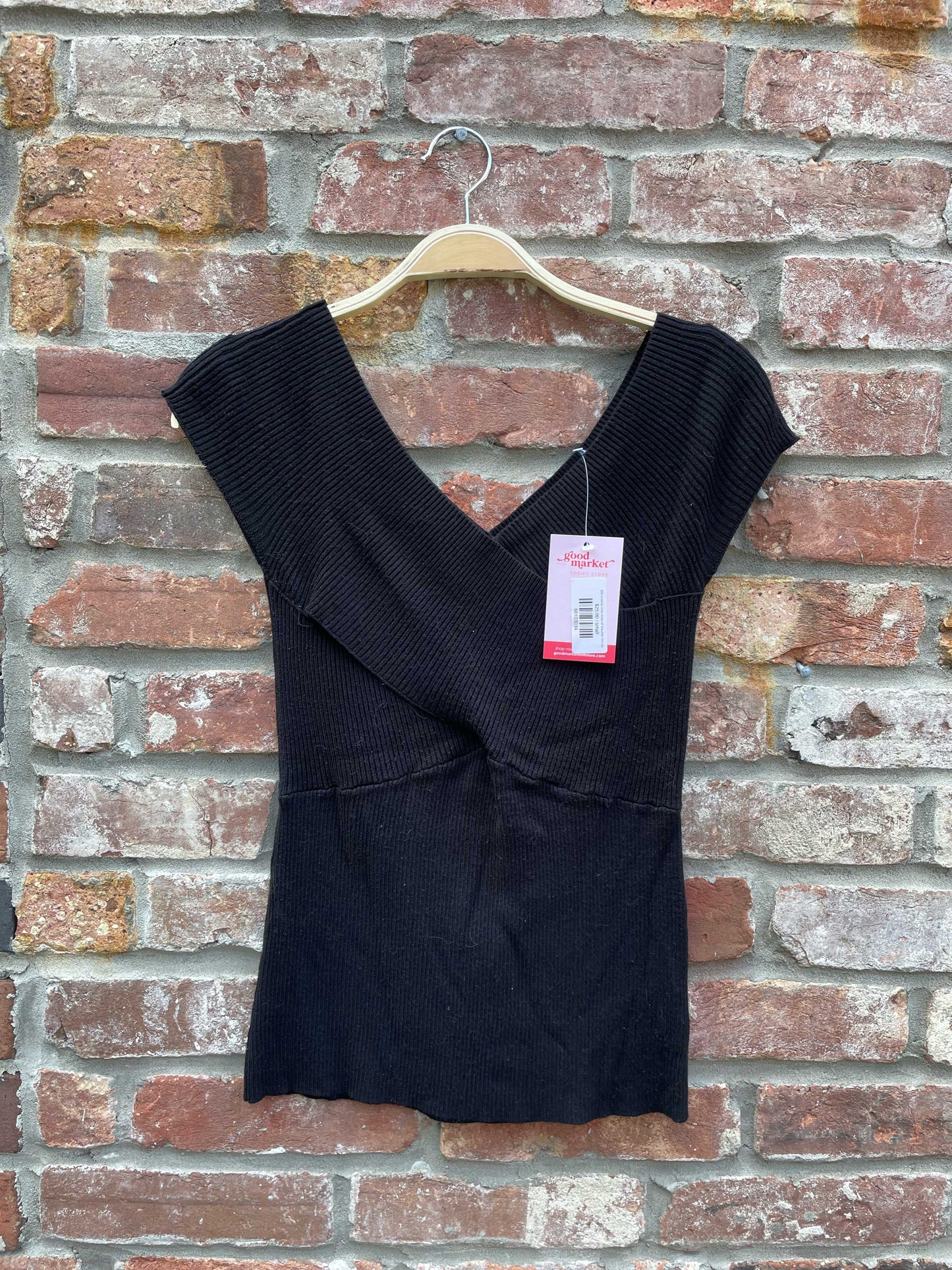 525 america criss cross off shoulder knit top