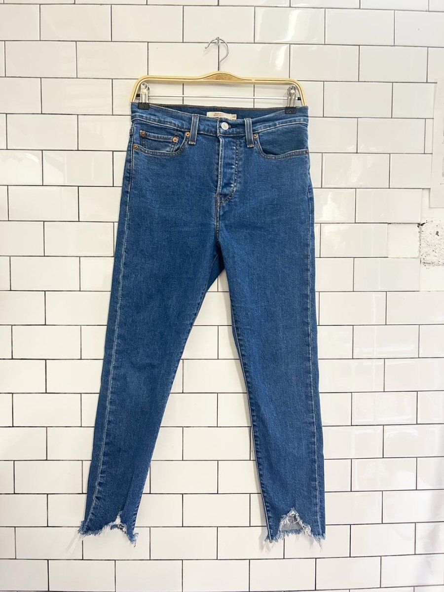 levi's wedgie straight jeans - good market thrift store