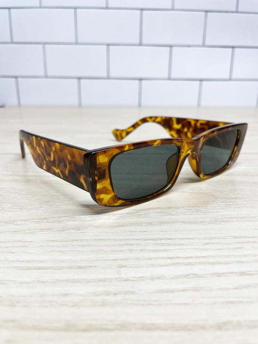tortoise shell 90s rectangle frame sunglasses