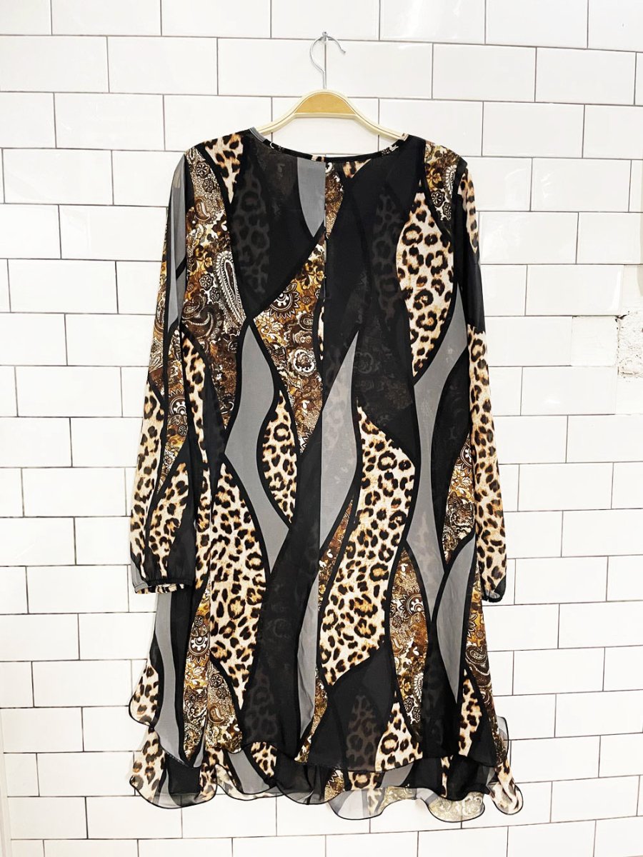 atterly james lakeland wave hem animal print dress | made in Italy - good market thrift store