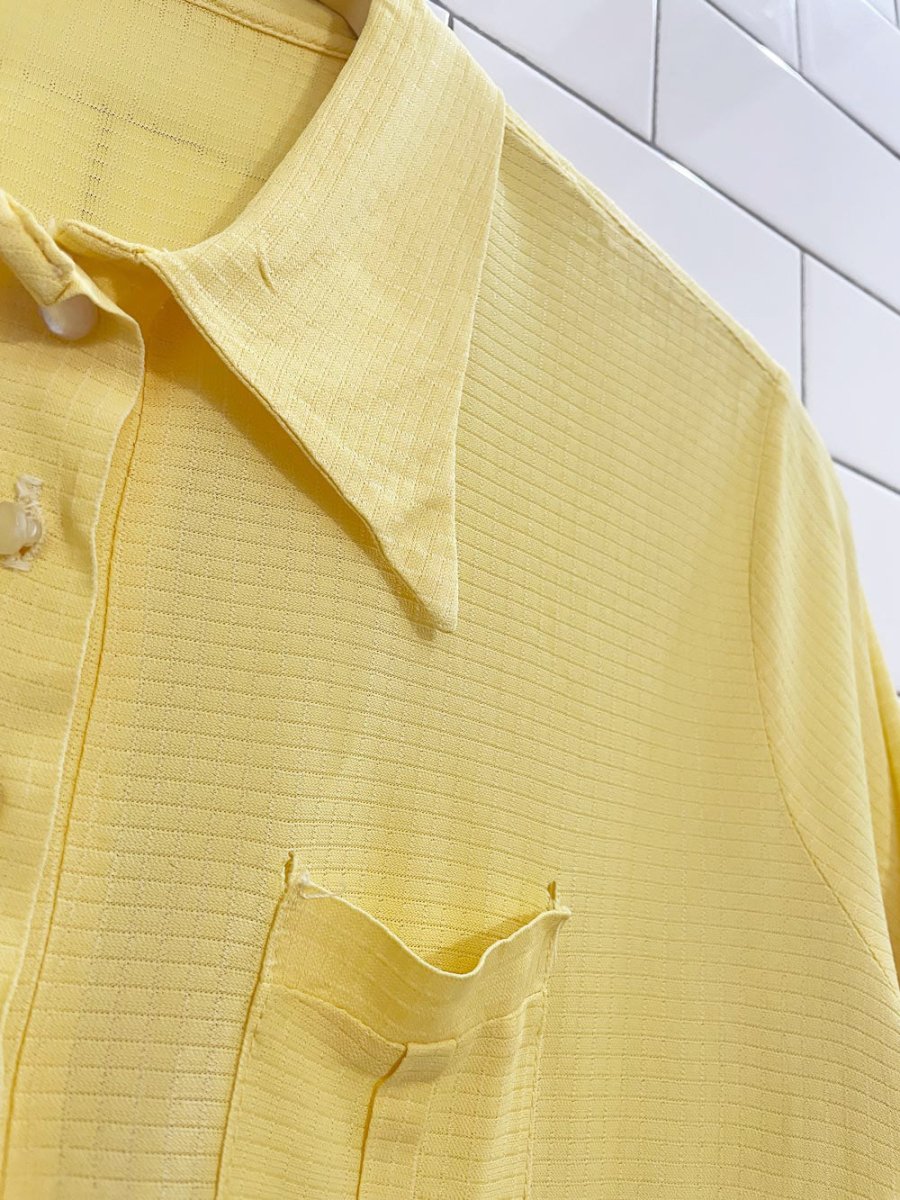 vintage 60s daggar collar 1/2 button poly - knit pocket shirt - good market thrift store