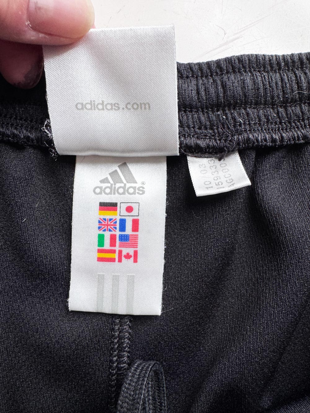 vintage 00s adidas three stripes sporty prep athletic shorts