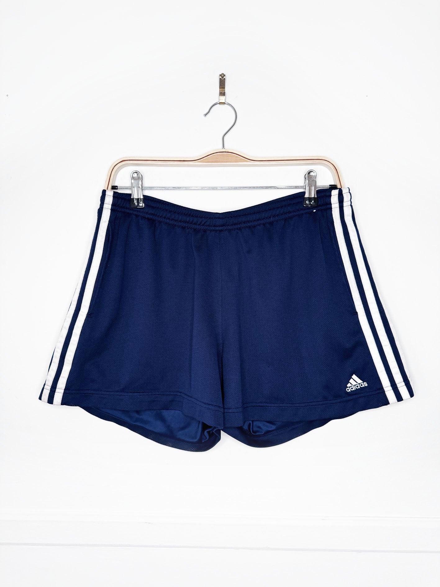 vintage 00s adidas three stripes sporty prep athletic shorts