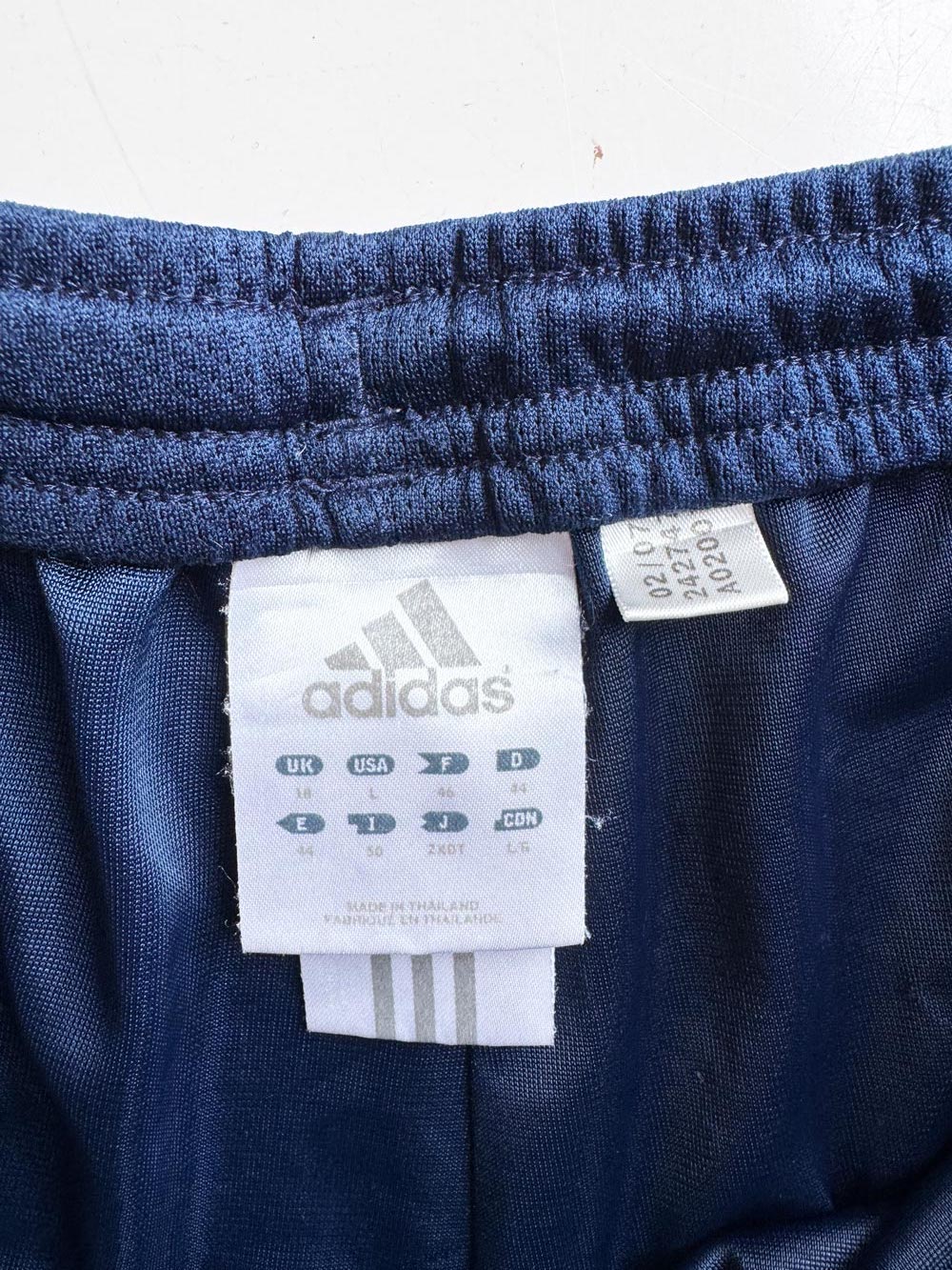 vintage 00s adidas three stripes sporty prep athletic shorts