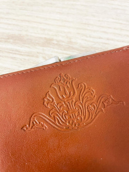 vintage buxton embossed leather wallet - good market thrift store