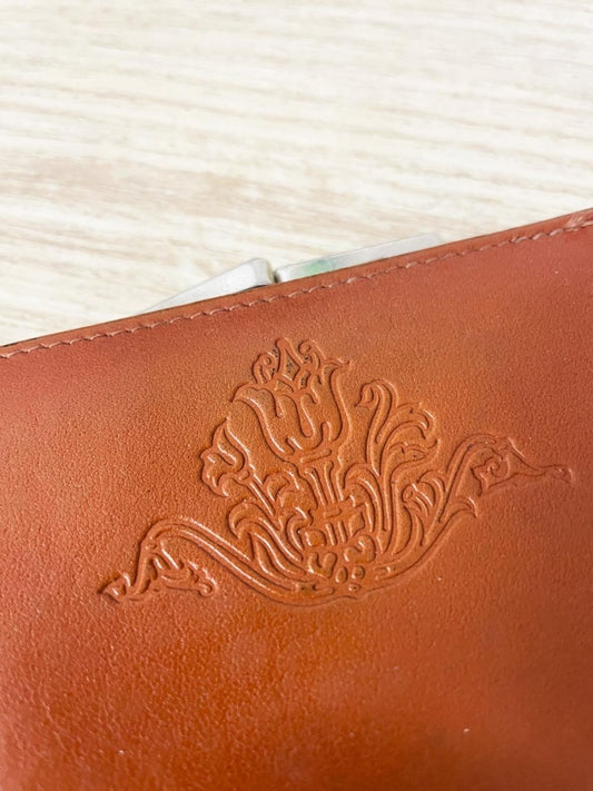 vintage buxton embossed leather wallet - good market thrift store
