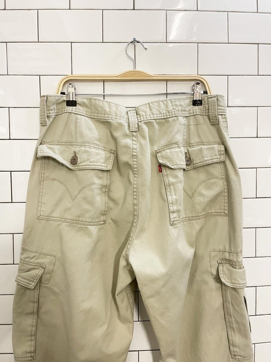 vintage 00s levi's cargo loose straight pant - good market thrift store