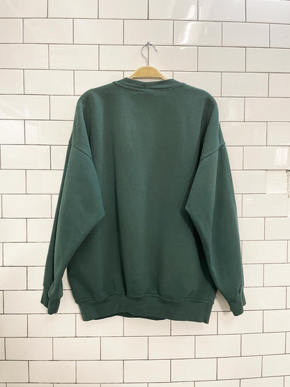 vintage 00s NR winter scene crew - good market thrift store