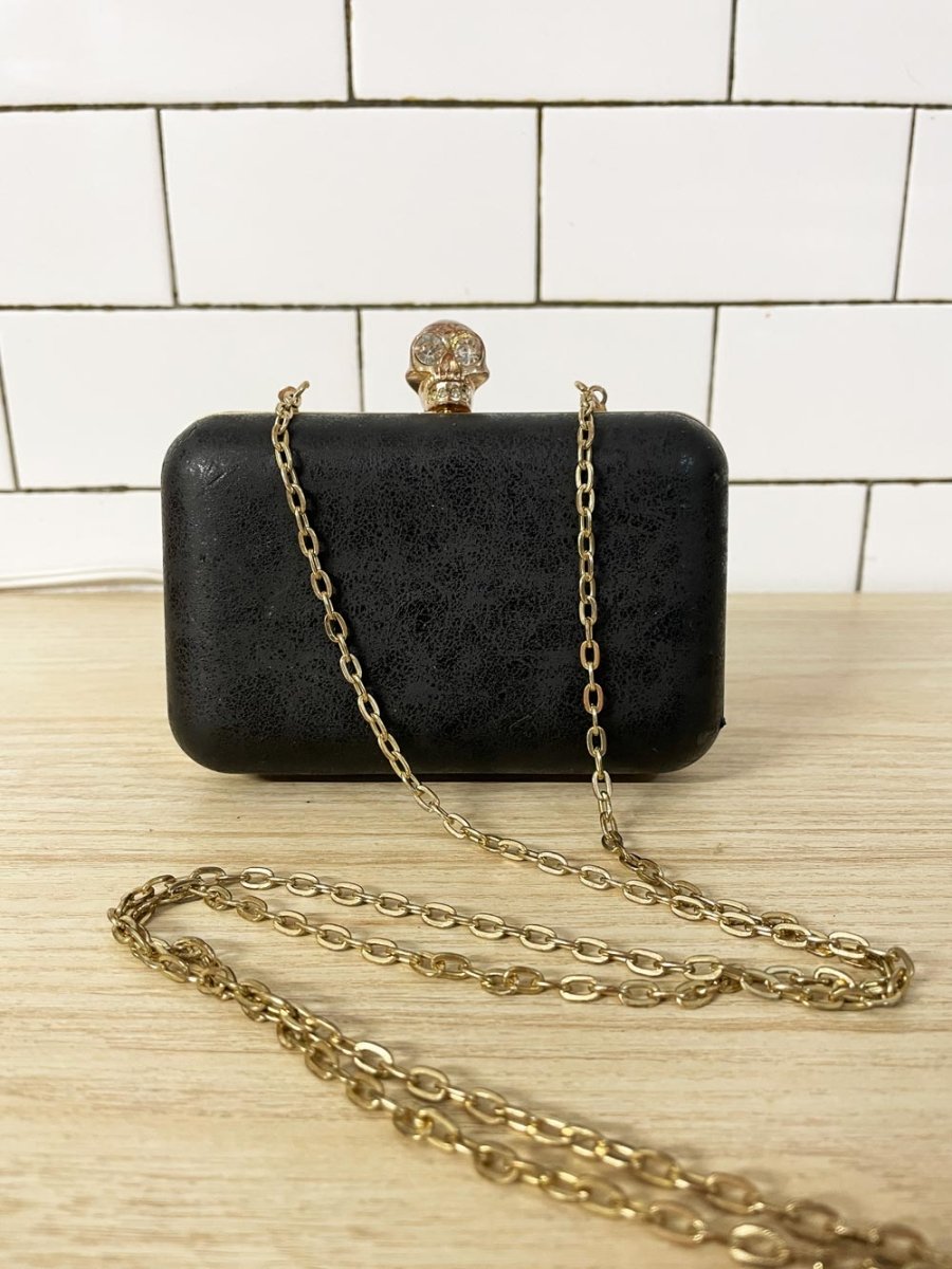 skull 'mcqueen' chain strap hard clutch bag - good market thrift store