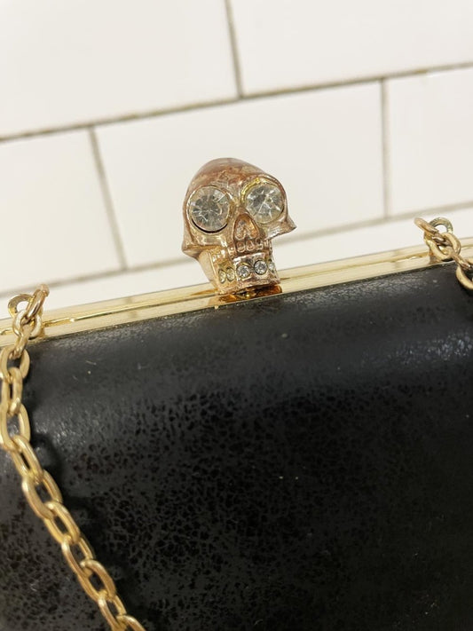 skull 'mcqueen' chain strap hard clutch bag - good market thrift store
