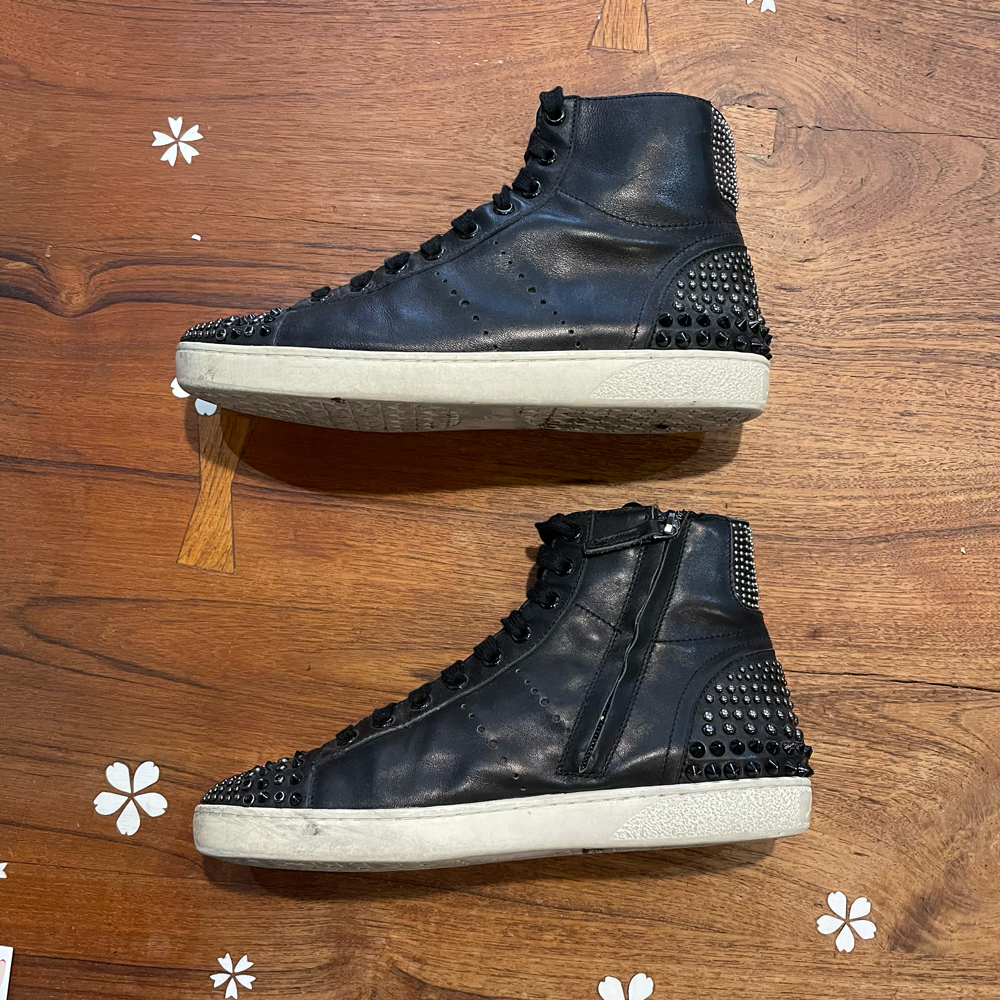 lola craig leather high top studded sneakers - size 39