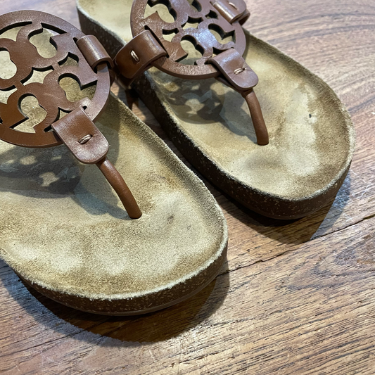 tory burch monogram leather miller sandals - size 5.5
