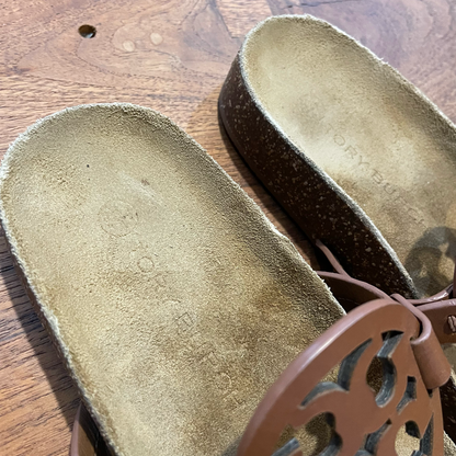 tory burch monogram leather miller sandals - size 5.5