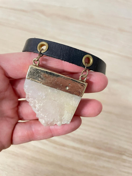 boho quartz stone leather choker - good market thrift store