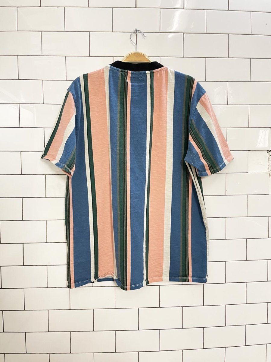 vintage 90s guess embroidered tee - good market thrift store