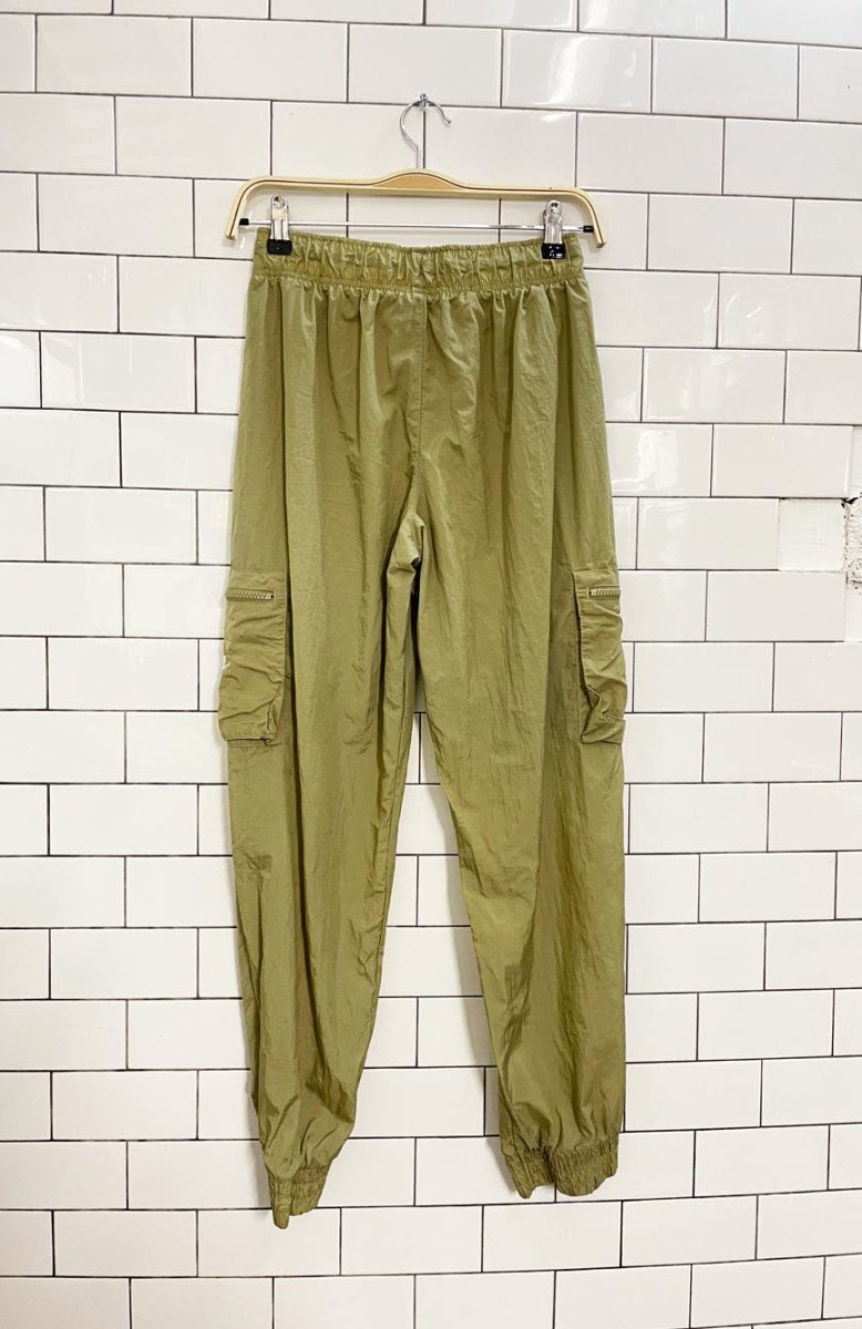 nike nylon cargo pant jogger - good market thrift store