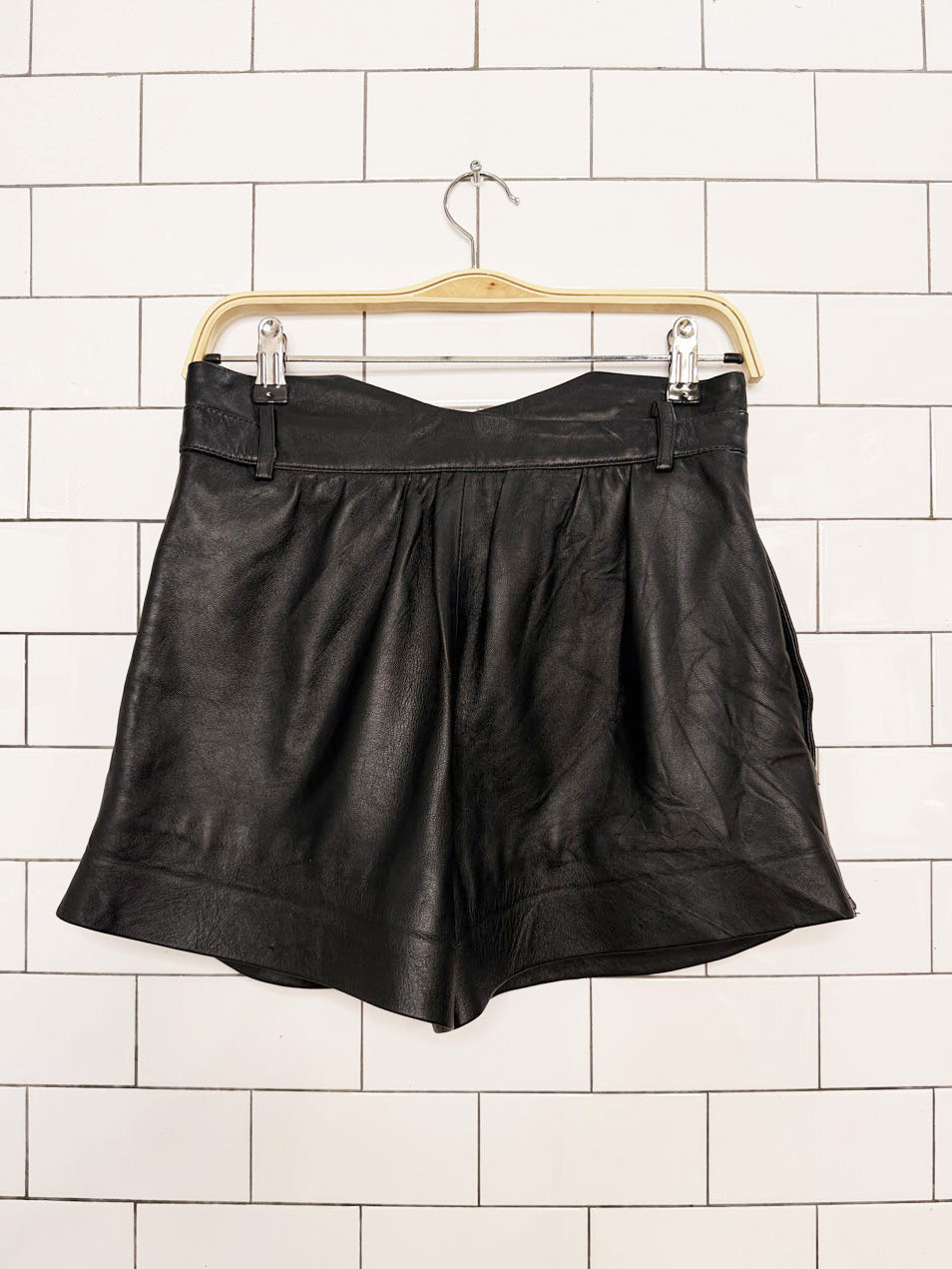cynthia steffe butter leather pleated trouser shorts | lambskin