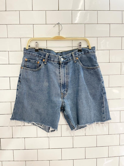 levi's 550 baggy cut off denim shorts - good market thrift store