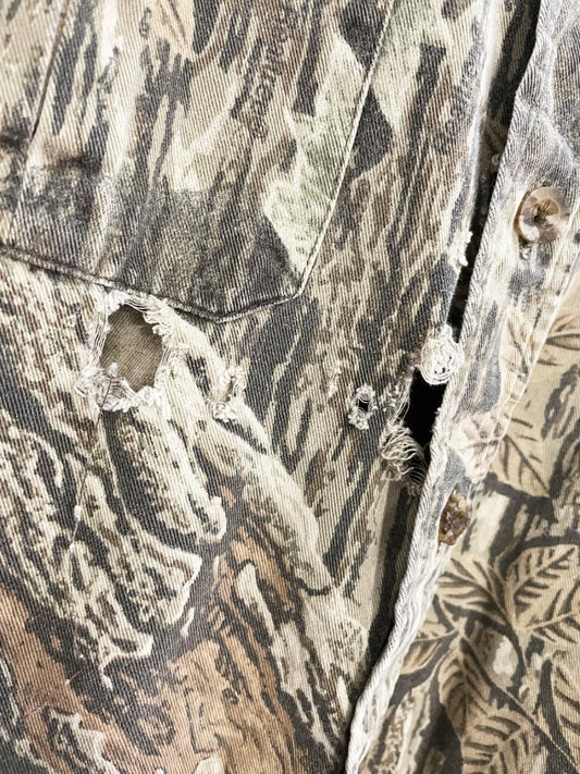 realtree distressed camo shirt - good market thrift store