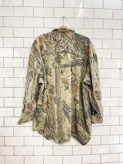 realtree distressed camo shirt - good market thrift store