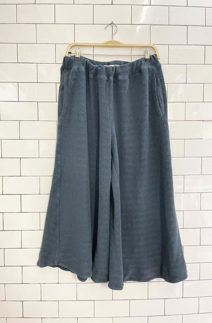 x2 free people beach oversized woven top + wide leg pant set - good market thrift store