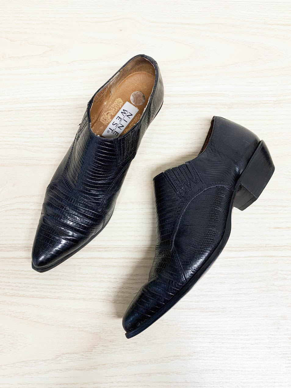 vintage nine west leather snake embossed western ankle booties