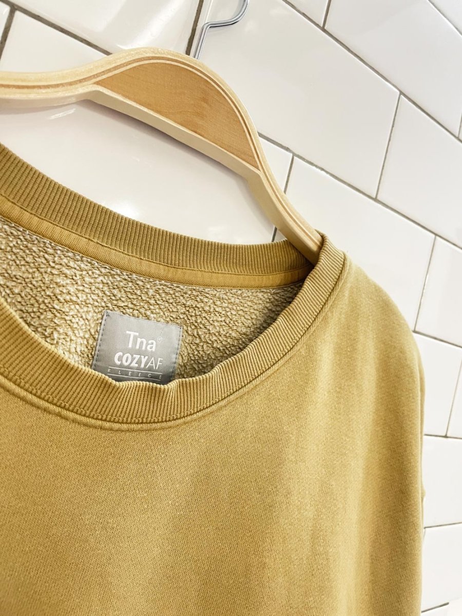 tna cozy af boxy crop sweatshirt - good market thrift store