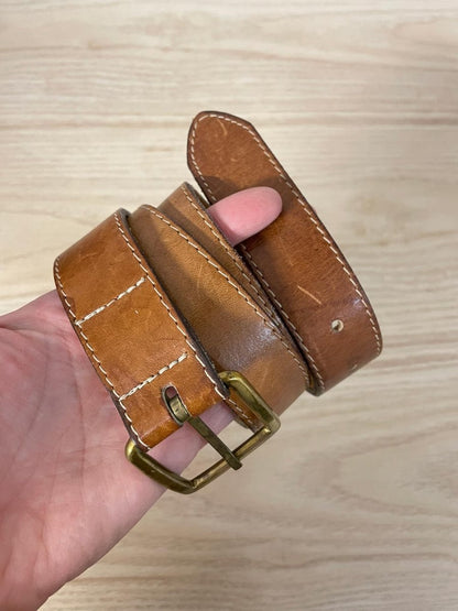 vintage leather belt w brass buckle - good market thrift store