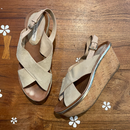 diane von furstenberg suede platform sandal - size 8.5