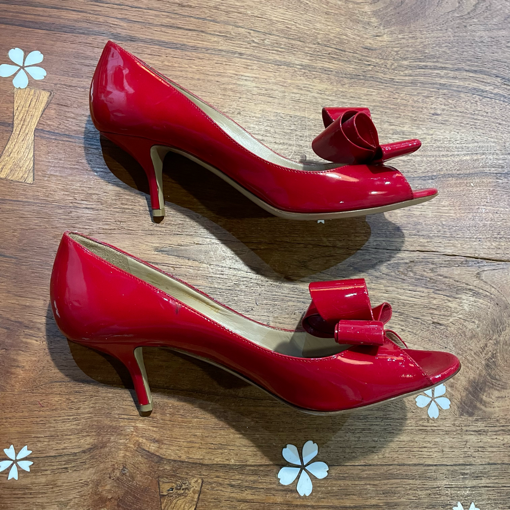 valentino red peep toe patent leather bow pumps - size 40