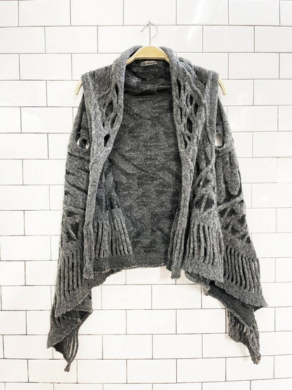 le streghe wool - blend art loose knit waterfall open vest - good market thrift store