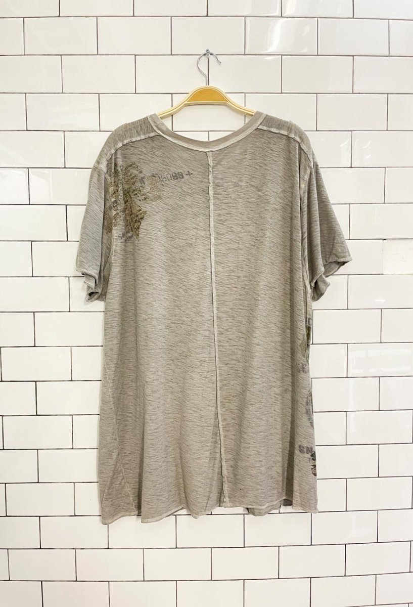 y2k affliction marled sheild tee - good market thrift store