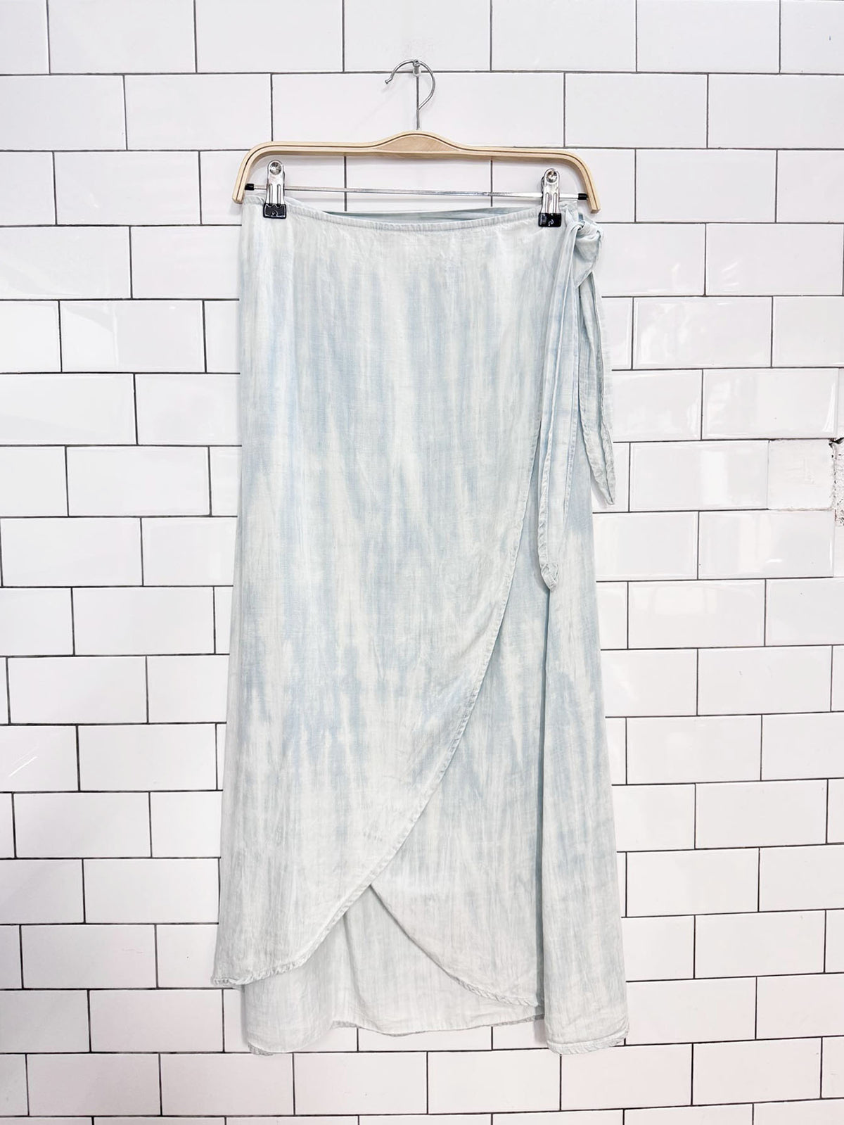 cloth & stone cali stripe wrap denim chambray midi skirt | anthropologie