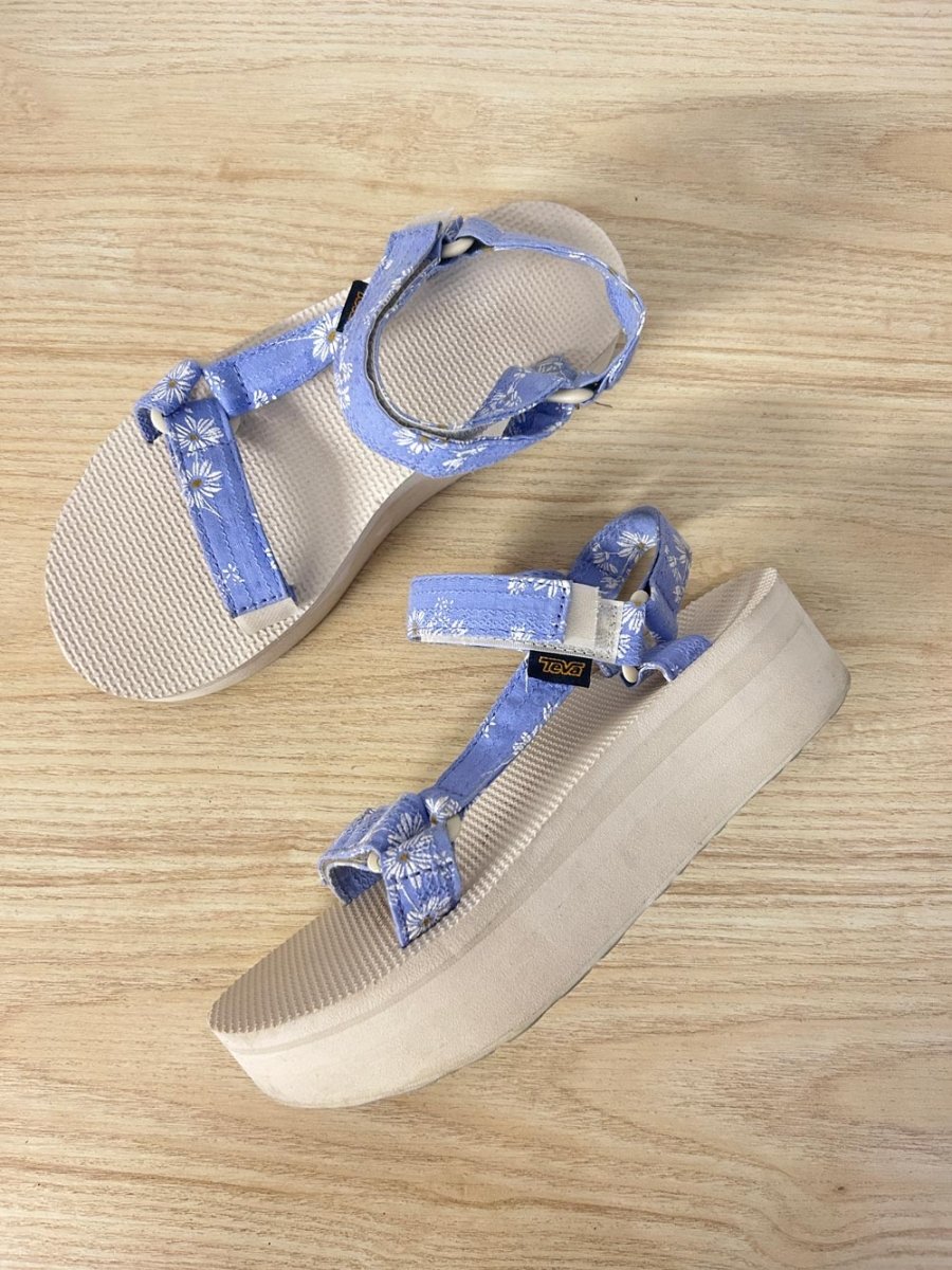 teva floral strap platform sandals - good market thrift store