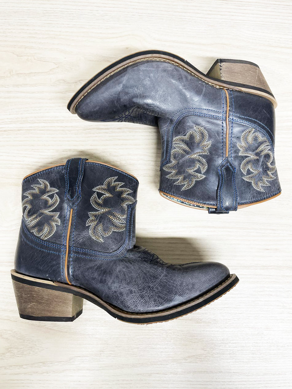 laredo leather short western stitch cowboy boot